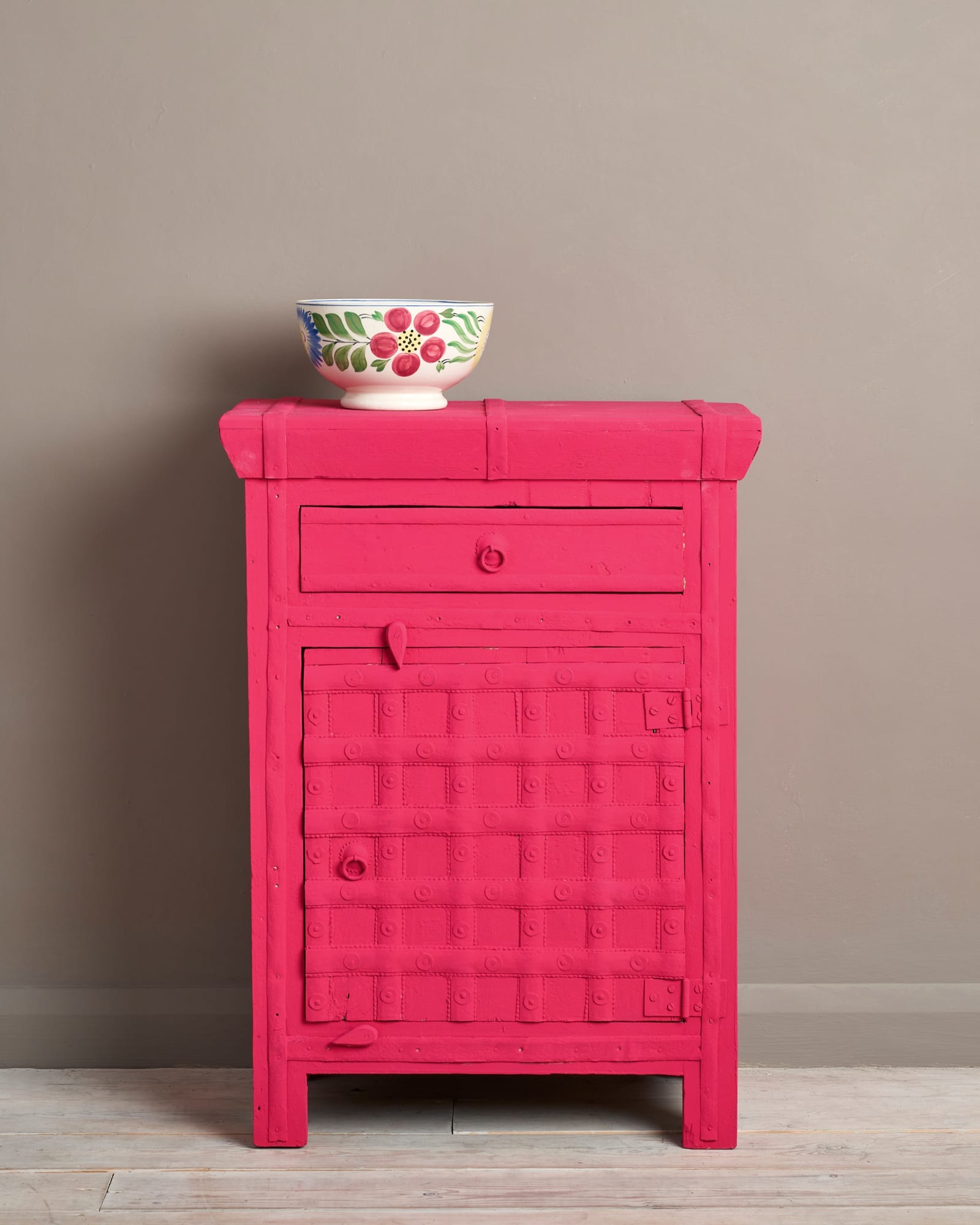 Capri pink chalk paint painted furniture annie sloan side table Robinsnestvintage sydney buy online