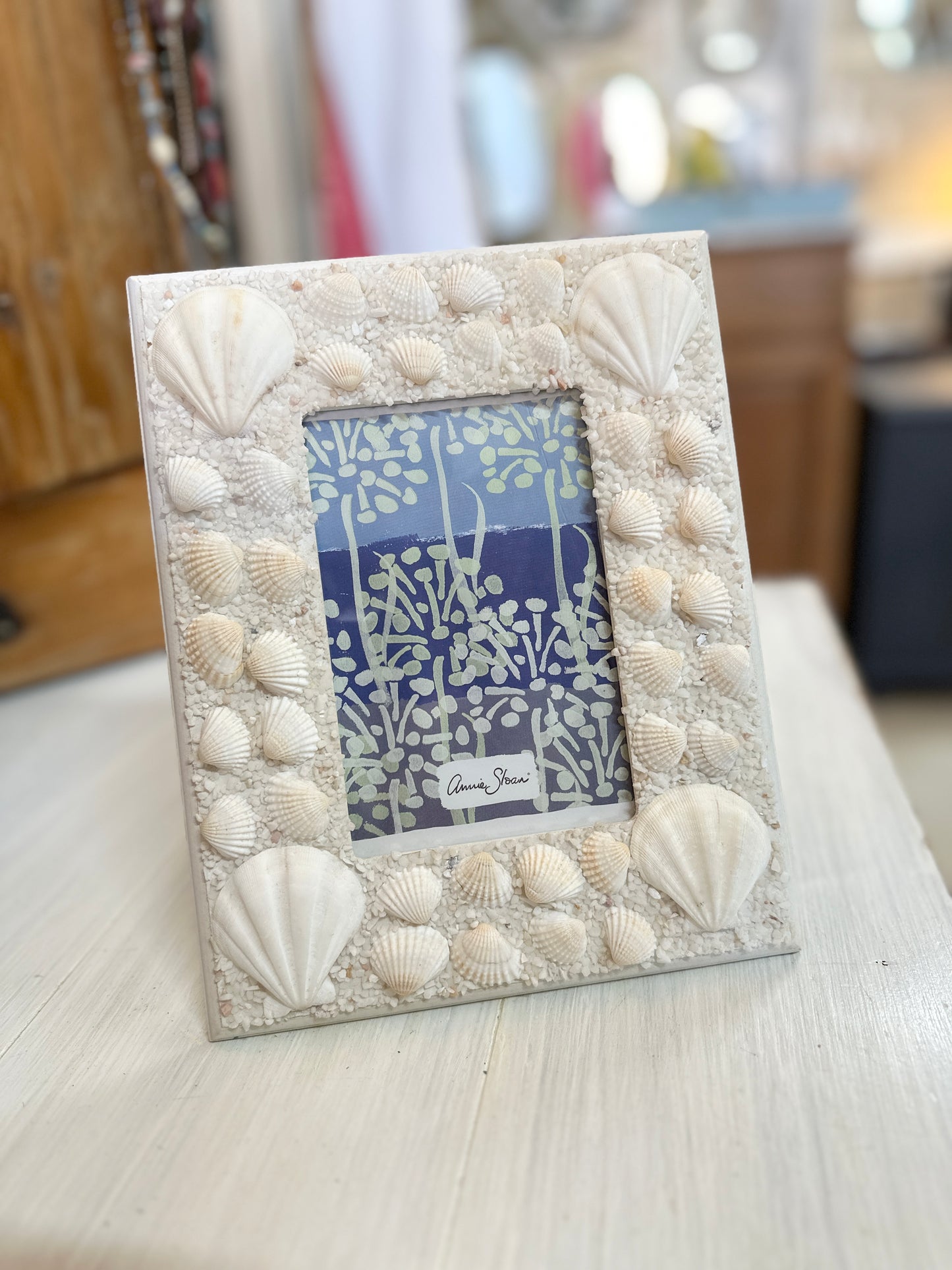 Shell photo frame