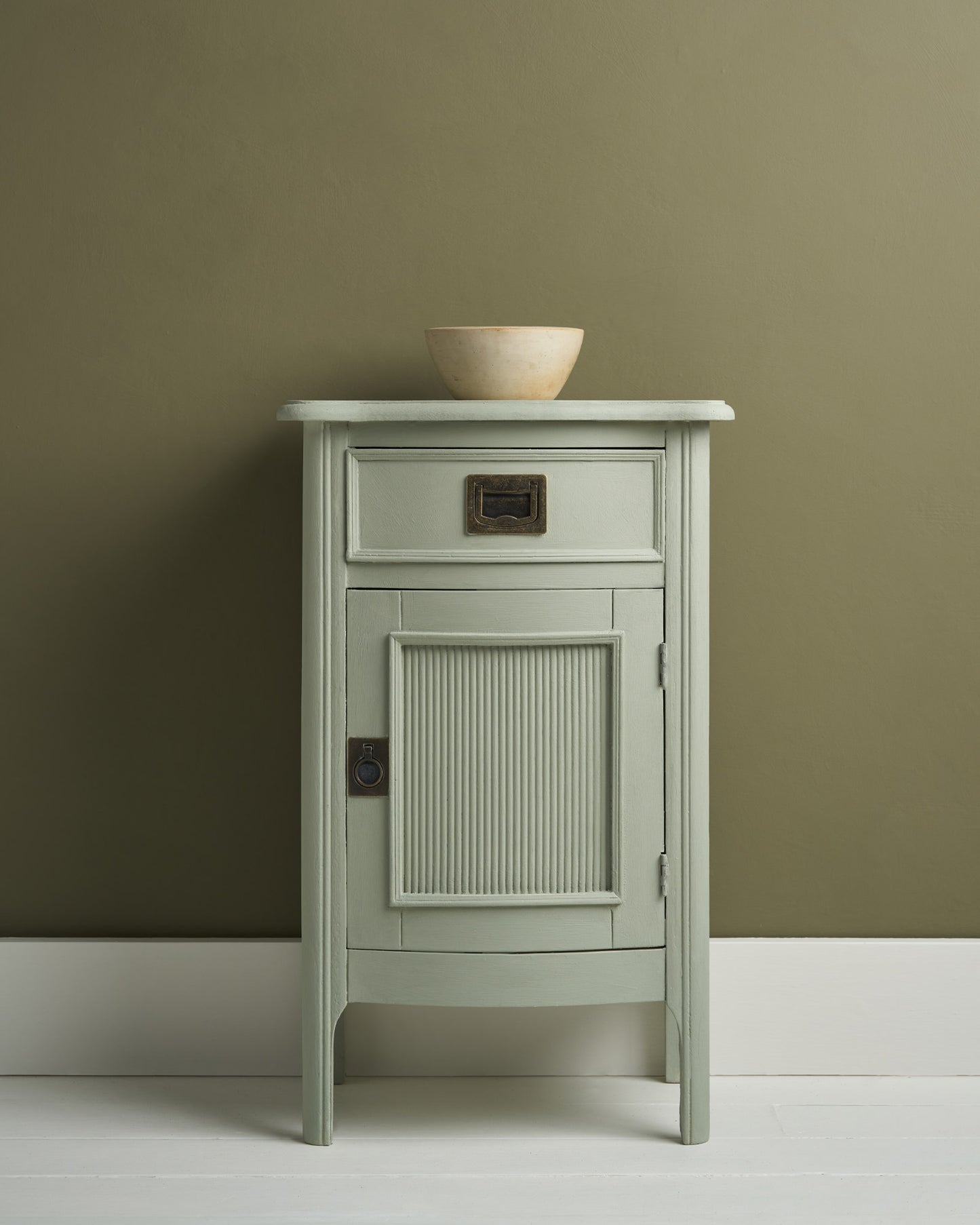 Annie Sloan Chalk Paint Coolabah Green furniture paint Robin's Nest Vintage Sydney Australia interior design decor upcycling